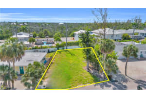 250 Fairweather Lane, Fort Myers Beach, FL 33931 - MLS#225068520