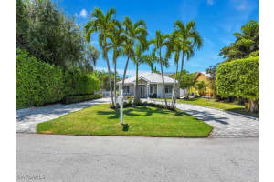 740 5th Avenue, Naples, FL 34102 - MLS#225068533