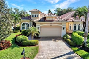 5620 Hammock Isles Drive, Naples, FL 34119 - MLS#225068550