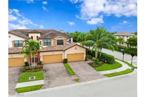 17251 Cherrywood Ct 8904, Bonita Springs