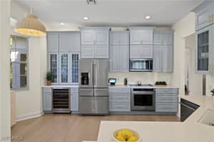 5065 YACHT HARBOR Drive, Naples, FL 34112 - MLS#225068610