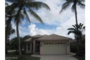 601 105th Ave N, Naples