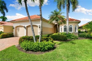 5962 Hammock Isles Cir, Naples