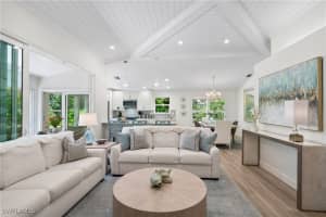 347 Emerald Bay Cir S7, Naples