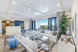1135 3rd Ave S 319, Naples