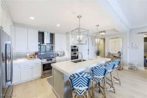 1135 3rd Avenue, Naples, FL 34102 - MLS#225068734