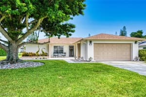 4332 Beechwood Lake Dr, Naples