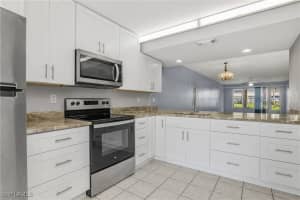 4200 Looking Glass Ln 4207, Naples