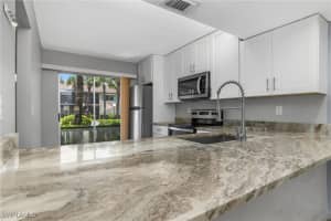 4200 Looking Glass Lane, Naples, FL 34112 - MLS#225068740