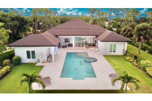 6688 Hunters Rd, Naples