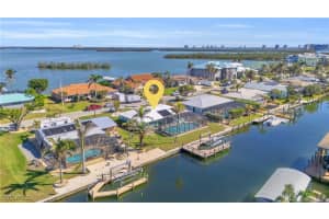8 Bayview Boulevard, Fort Myers Beach, FL 33931 - MLS#225068762
