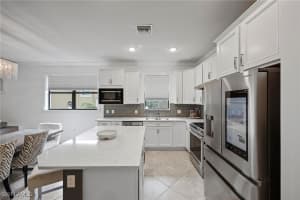 7670 Jacaranda Lane, Naples, FL 34114 - MLS#225068781