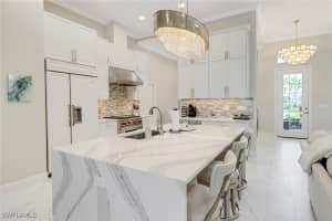 8768 Mustang Island Cir, Naples, FL 34113 - MLS#225068810