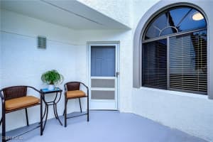 559 Beachwalk Circle, Naples, FL 34108 - MLS#225068847