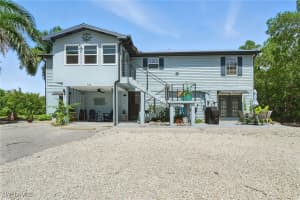 936 Panther Creek Ln, Everglades City