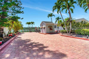 2117 Crystal Lake Drive, Naples, FL 34120 - MLS#225068898