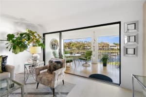 800 Misty Pines Circle, Naples, FL 34105 - MLS#225068910