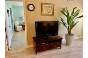 4250 Jack Frost Court, Naples, FL 34112 - MLS#225068926