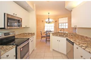 500 L'Ambiance Circle, Naples, FL 34108 - MLS#225068974