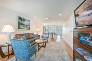 250 7th Avenue, Naples, FL 34102 - MLS#225068977