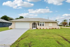 713 Se 35th St, Cape Coral