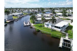 17741 Canal Cove Court, Fort Myers Beach, FL 33931 - MLS#225069048