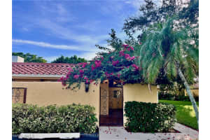 186 Harrison Rd H4, Naples