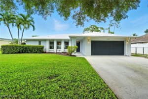 231 Johnnycake Dr, Naples