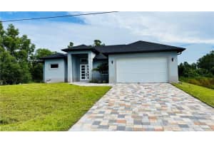1143 Rachel St E, Lehigh Acres