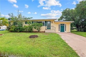 2205 Dixie Avenue, Punta Gorda, FL 33950 - MLS#225069073