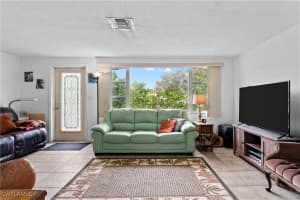 2205 Dixie Avenue, Punta Gorda, FL 33950 - MLS#225069073