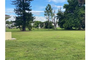 308 Highland Avenue, Lehigh Acres, FL 33936 - MLS#225069115
