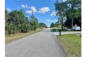 121 24th Avenue, Naples, FL 34120 - MLS#225069193