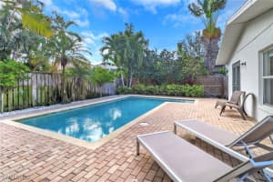 758 93rd Ave N, Naples