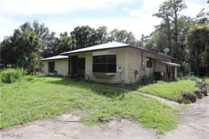 461 18th St Se, Naples