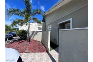 730 111th Avenue, Naples, FL 34108 - MLS#225069242