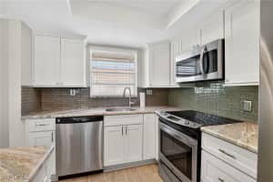 1549 Sandpiper Street, Naples, FL 34102 - MLS#225069278