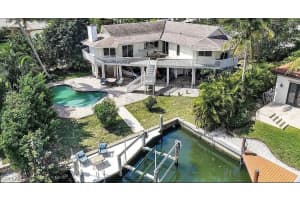 1800 Woodbine Court, Marco Island, FL 34145 - MLS#225069283