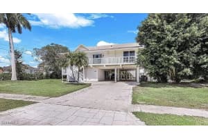 1800 Woodbine Court, Marco Island, FL 34145 - MLS#225069283