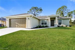 2903 8th Street, Lehigh Acres, FL 33971 - MLS#225069286
