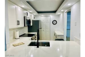 601 Seaview Court, Marco Island, FL 34145 - MLS#225069309