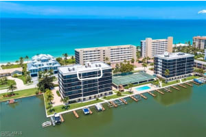 10420 Gulf Shore Dr 162, Naples