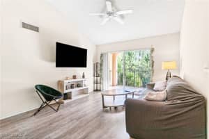 1260 Wildwood Lakes Boulevard, Naples, FL 34104 - MLS#225069336