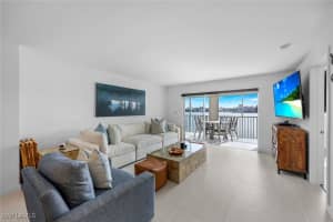 9486 Gulf Shore Drive, Naples, FL 34108 - MLS#225069361