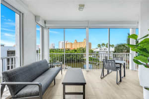 400 Flagship Drive, Naples, FL 34108 - MLS#225069410