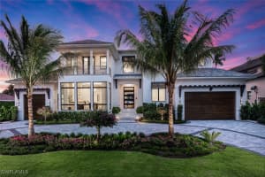 625 21st Ave S, Naples