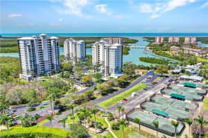 430 Cove Tower Drive, Naples, FL 34110 - MLS#225069429