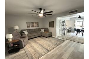 788 Park Shore Dr H-10, Naples