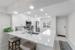 10686 Gulf Shore Drive, Naples, FL 34108 - MLS#225069500