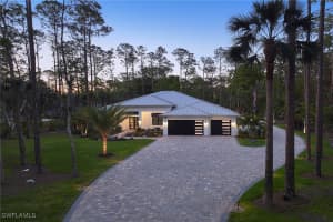 5301 Tamarind Ridge Drive, Naples, FL 34119 - MLS#225069538